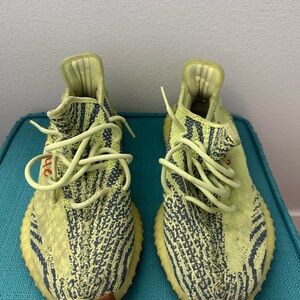 Yeezy Boost 350 V2 Semi Frozen Yellow